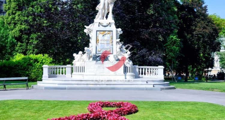 Mozartdenkmal