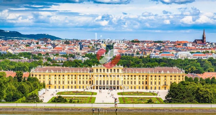 Schloss Schönbrunn park