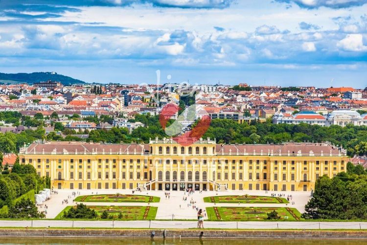 Schloss Schönbrunn park